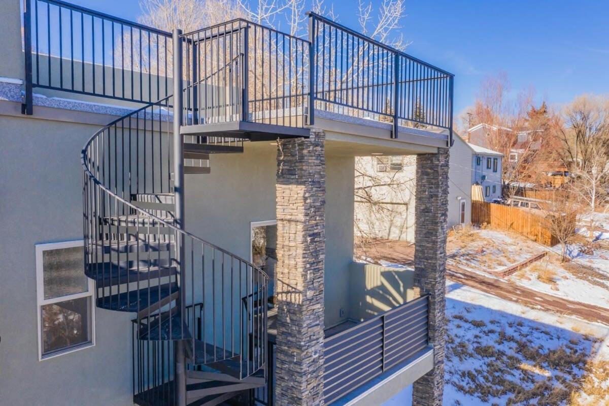 4Bd Home W Rooftop Patio Fire Pit & Mountain Views Colorado Springs Dış mekan fotoğraf