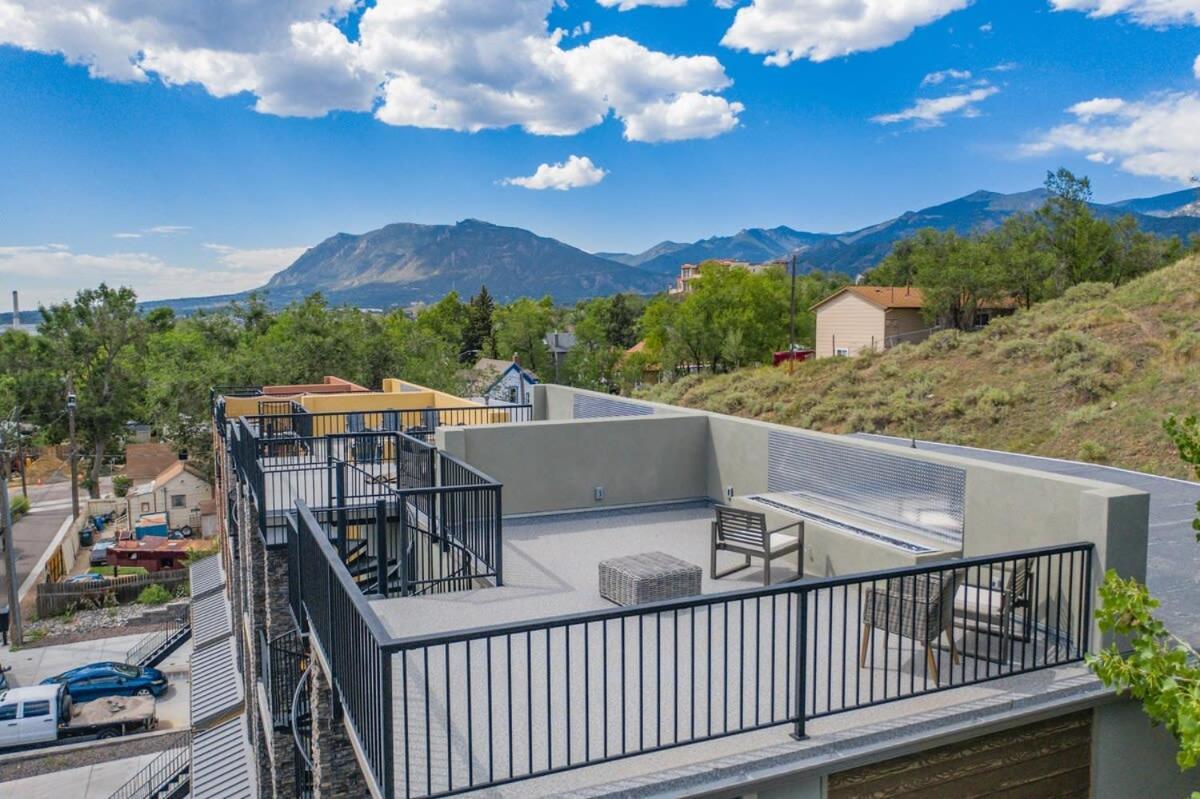 4Bd Home W Rooftop Patio Fire Pit & Mountain Views Colorado Springs Dış mekan fotoğraf